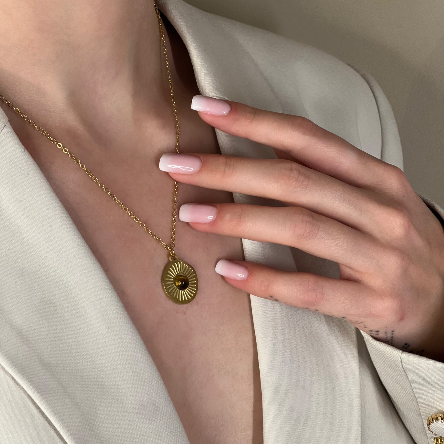 collier cloé oeil de tigre doré