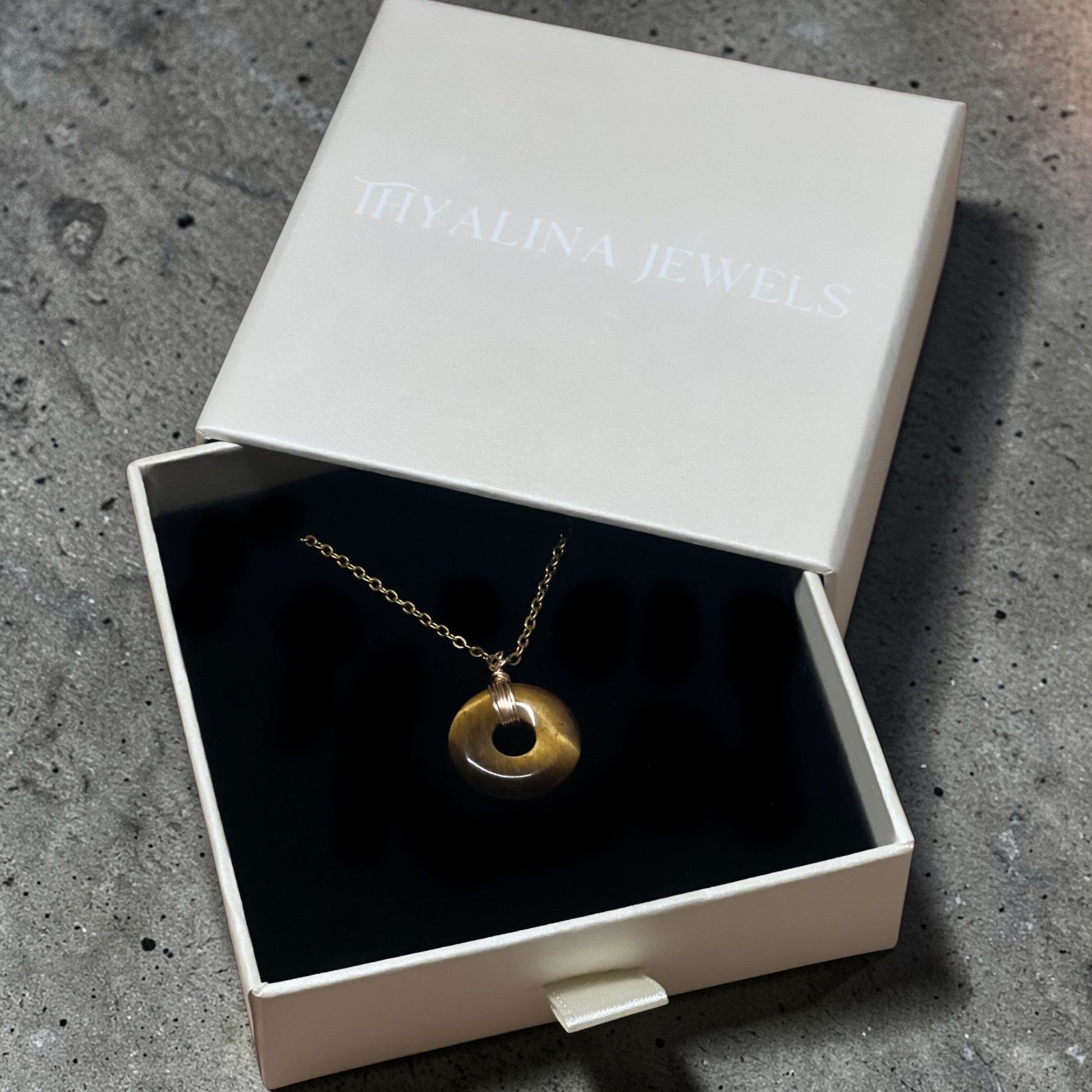 collier sarah oeil de tigre doré