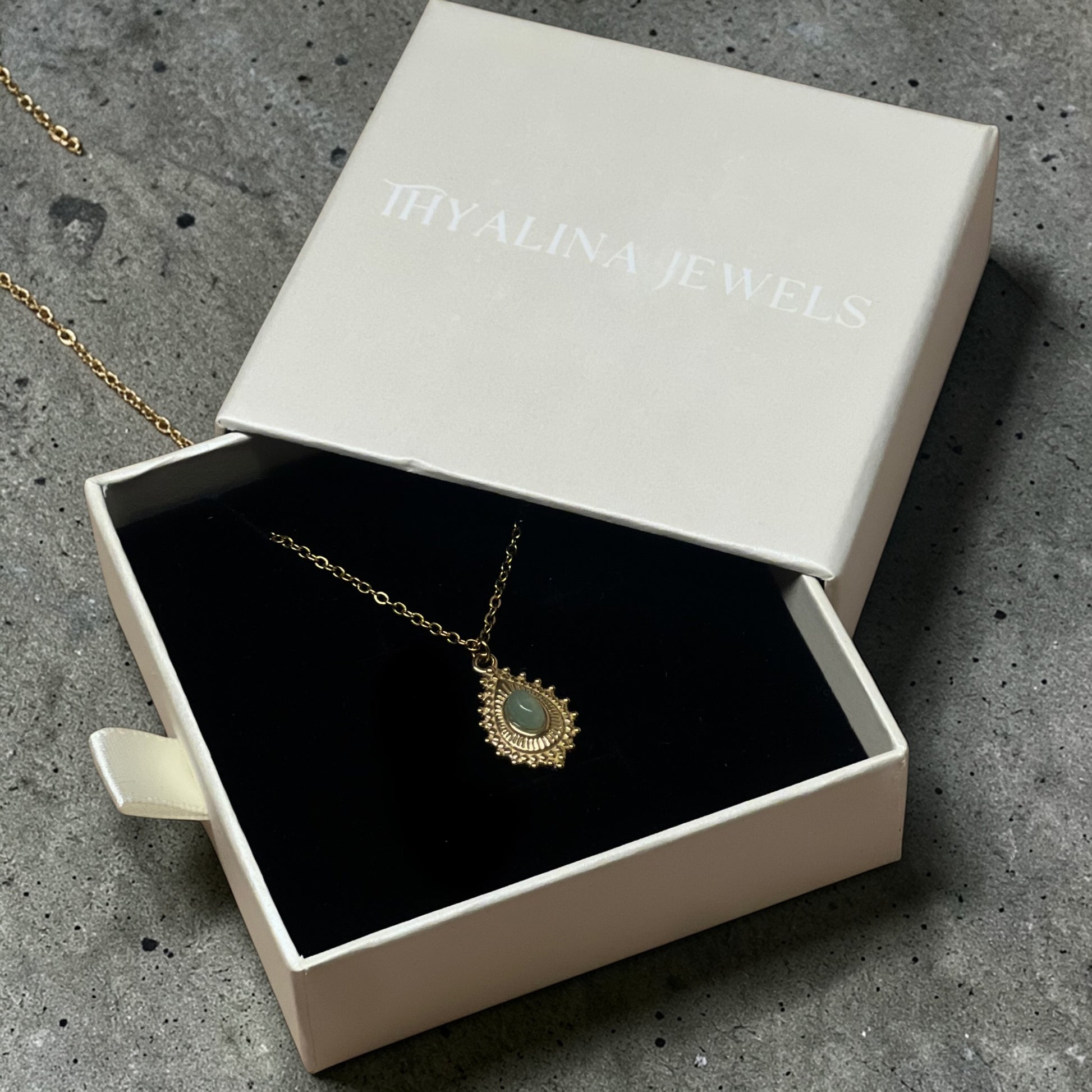 collier gloria aventurine verte doré