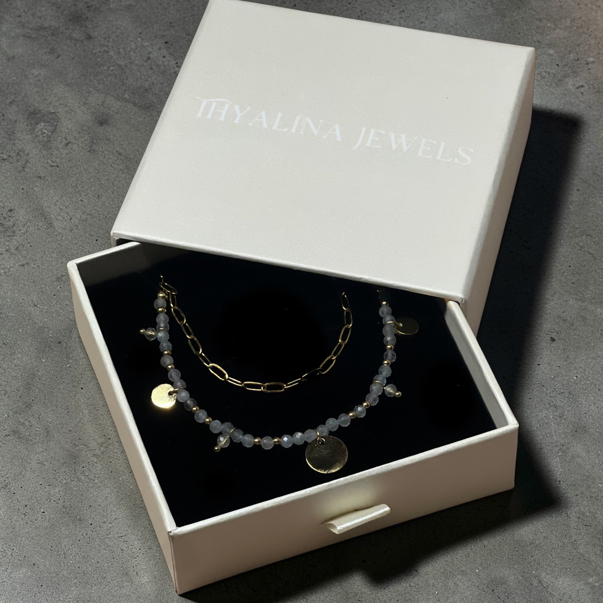 collier iris labradorite doré