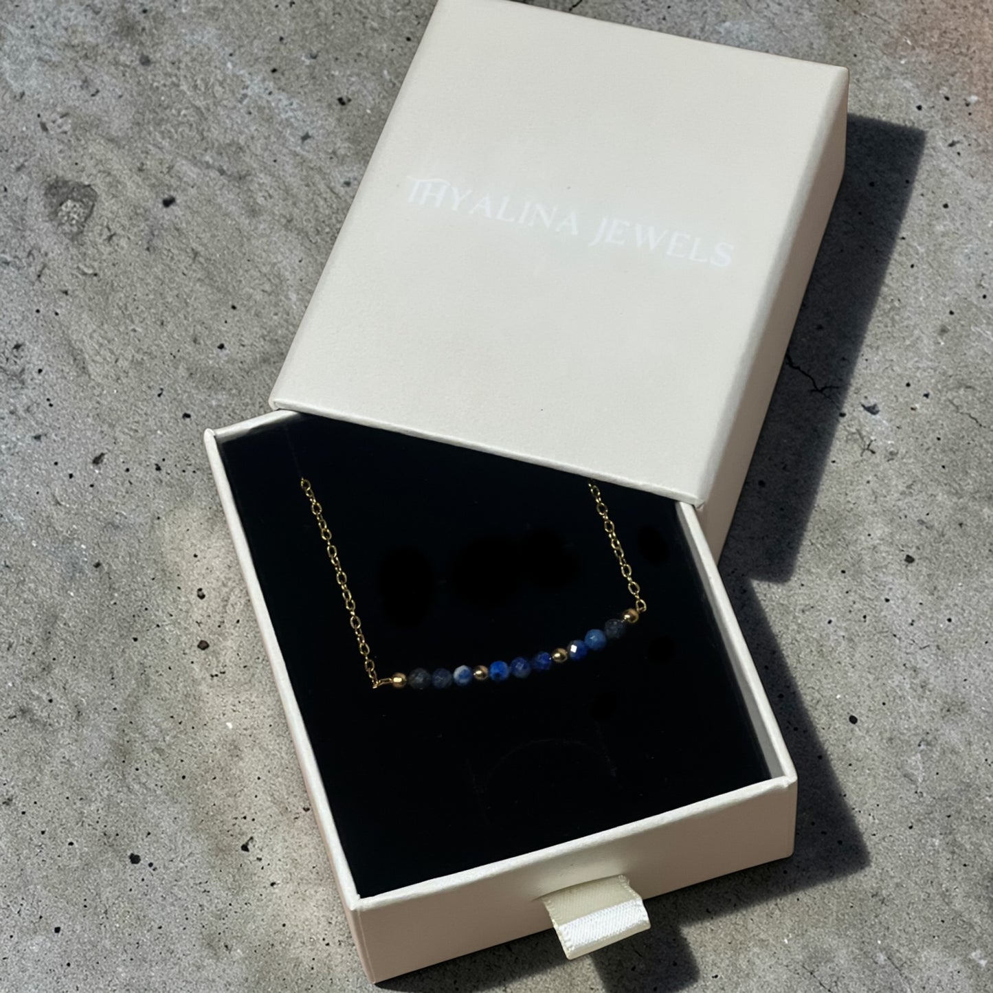bracelet aria lapis-lazuli doré