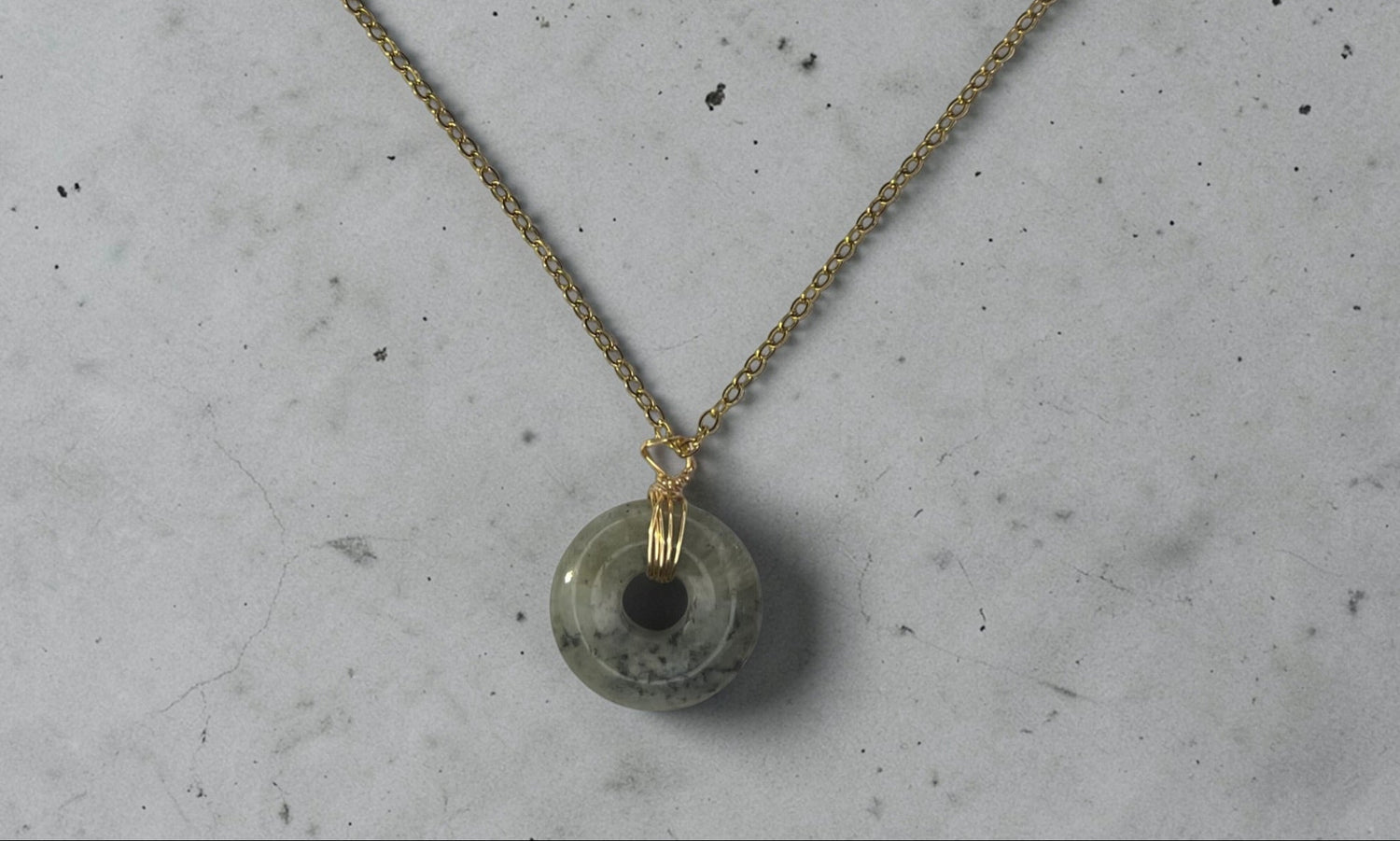 collier sarah labradorite