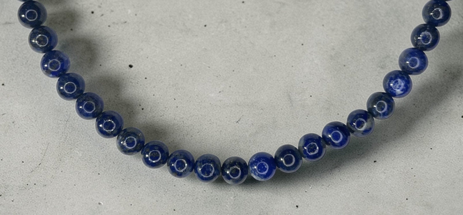 collier boule lapis-lazuli
